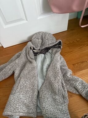 Thread & Supply juniors Hooded Sherpa Jacket - Light Gray